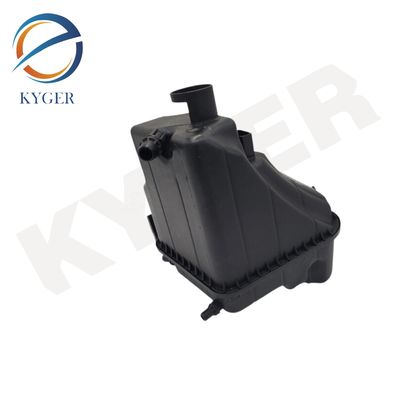 17138677649 Motoronderdelen Koelsysteem Koelmiddelverruimingsreservoir 1713 8677 649 Voor BMW F30 F80 F21 F32 F82 F33 F83 F36