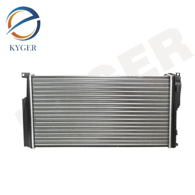 Hoog efficiënt motorkoelmiddel radiator 17117618807 Voor BMW F30
